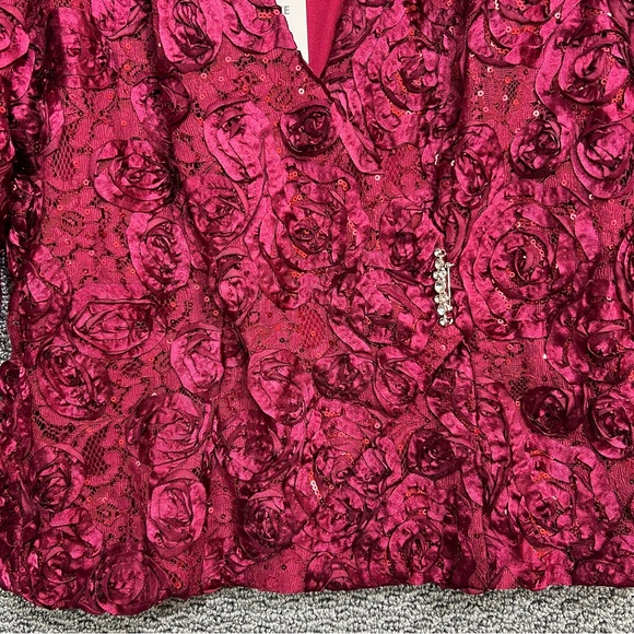 Helene Blake women’s red lace sequin wrap top size S NWT - Picture 10 of 14